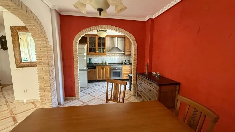 Сasa de 3 dormitorios en Torrevieja, España No. 719 № 2