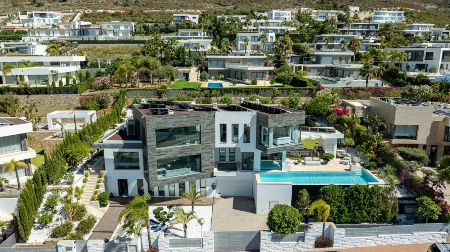 Villa de 5 dormitorios en Jávea, España No. 415