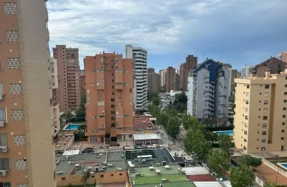 Apartamento de 2 dormitorios en Benidorm, España No. 513