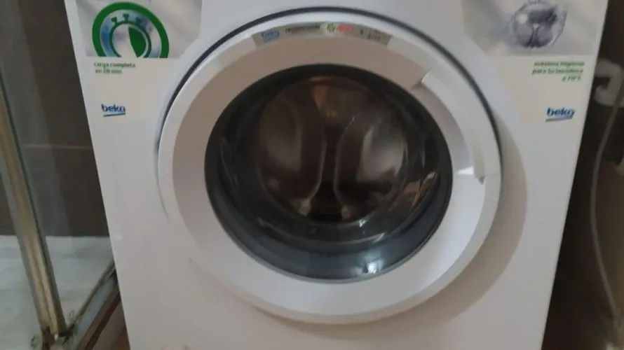 Propiedad comercial de 21 dormitorio en Alicante, España No. 575 № 14