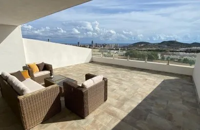 Ático de 3 dormitorios en Finestrat, España No. 602