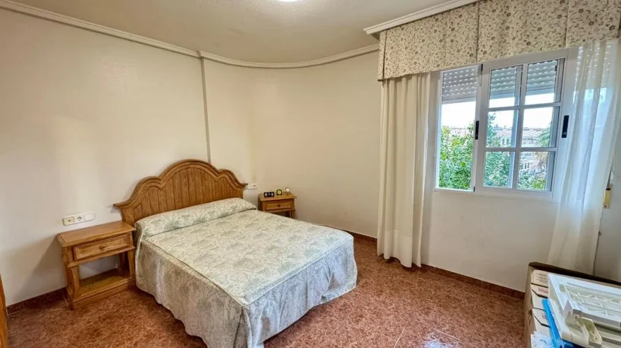 Apartamento de 3 dormitorios en Torrevieja, España No. 702 № 9