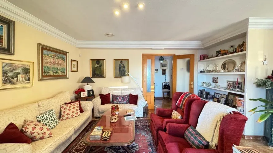 Apartamento de 4 dormitorios en Torrevieja, España No. 184 № 27