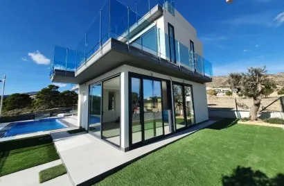 Villa de 3 dormitorios en Finestrat, España No. 219