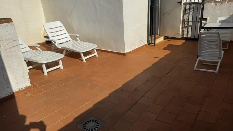 Apartamento de 3 dormitorios en Torrevieja, España No. 564 № 2