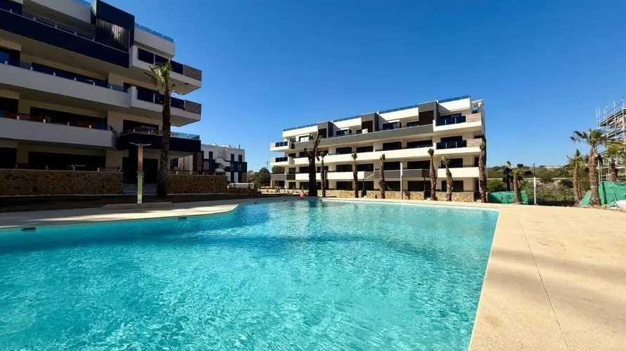 Ático de 2 dormitorios en Torrevieja, España No. 676 № 8