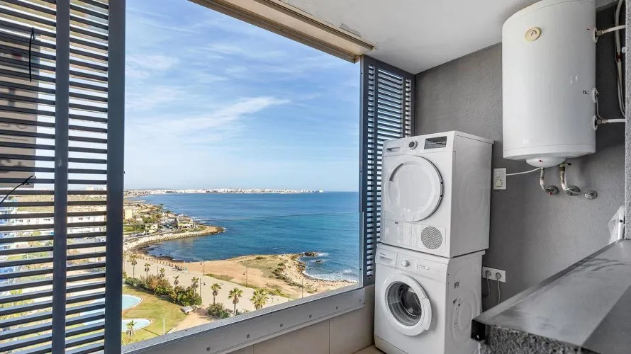 Ático de 3 dormitorios en Torrevieja, España No. 690 № 20