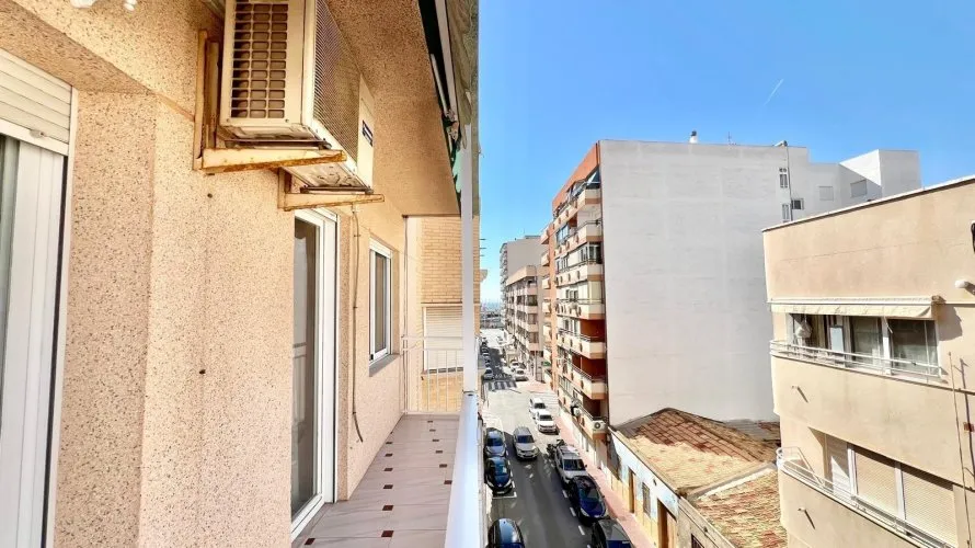 Apartamento de 1 dormitorio en Santa Pola, España No. 680 № 8