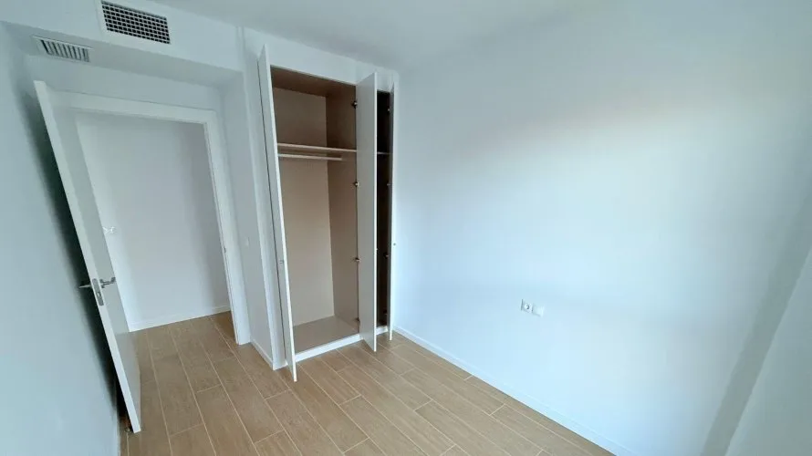 Apartamento de 1 dormitorio en Dénia, España No. 649 № 6