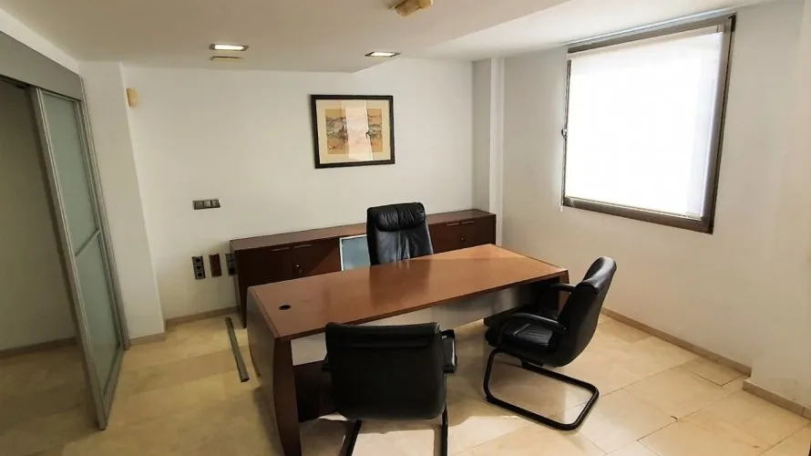 Oficina de 126m² en Alicante, España No. 233 № 5