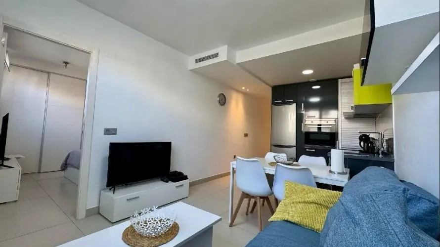 Apartamento de 2 dormitorios en Torrevieja, España No. 522 № 10