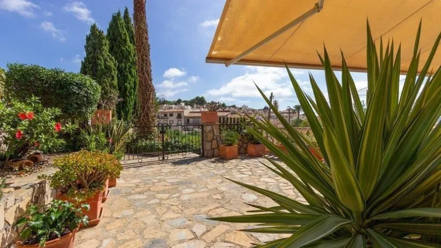 Apartamento de 4 dormitorios en Finestrat, España No. 688 № 8
