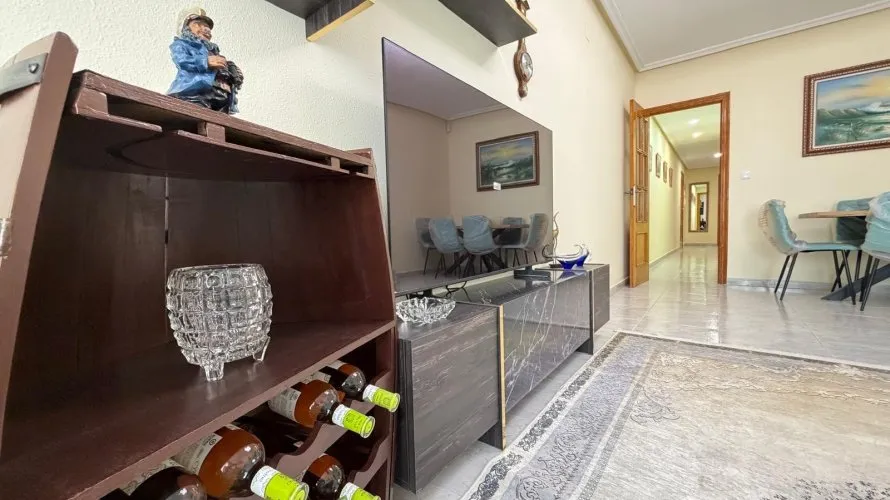 Apartamento de 3 dormitorios en Torrevieja, España No. 672 № 26