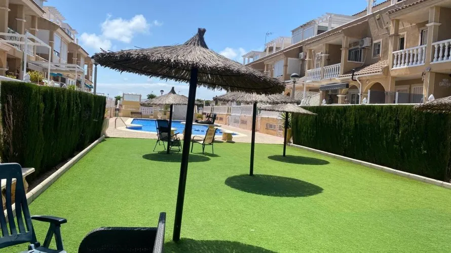 Сasa de 3 dormitorios en Torrevieja, España No. 777 № 14