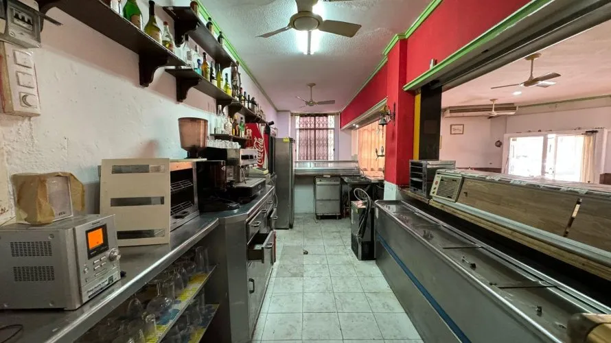 Propiedad comercial de 118m² en Torrevieja, España No. 96 № 8