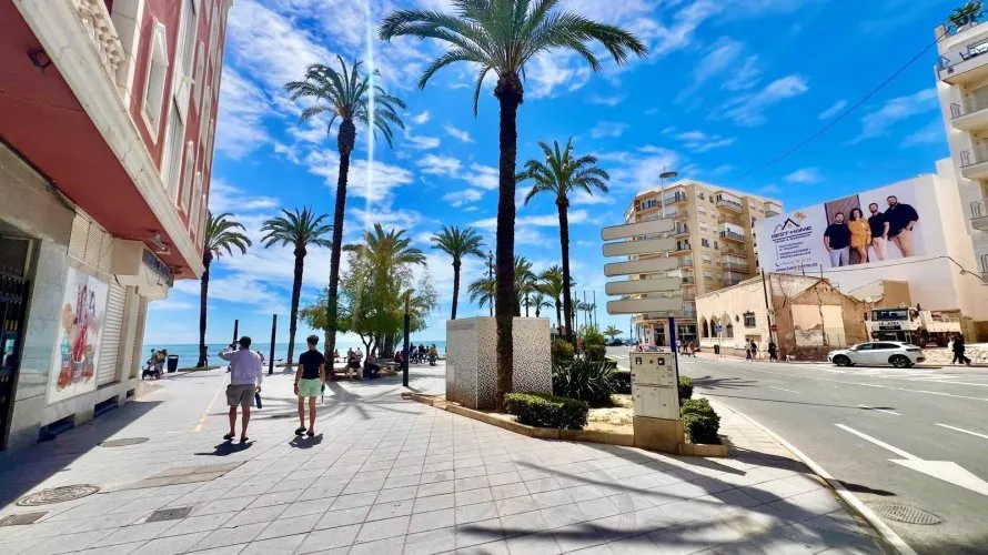 Ático de 3 dormitorios en Torrevieja, España No. 117