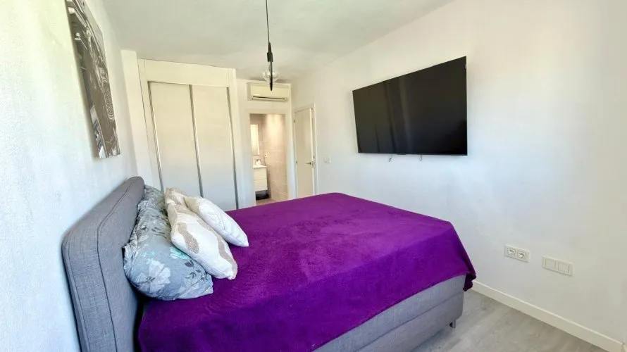 Apartamento de 2 dormitorios en Finestrat, España No. 787 № 11