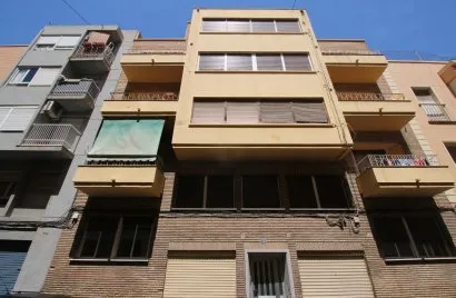 Propiedad comercial de 24 dormitorios en Alicante, España No. 322