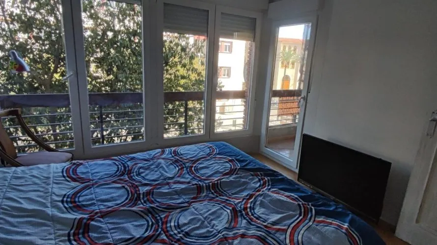 Apartamento de 2 dormitorios en Alicante, España No. 613 № 1