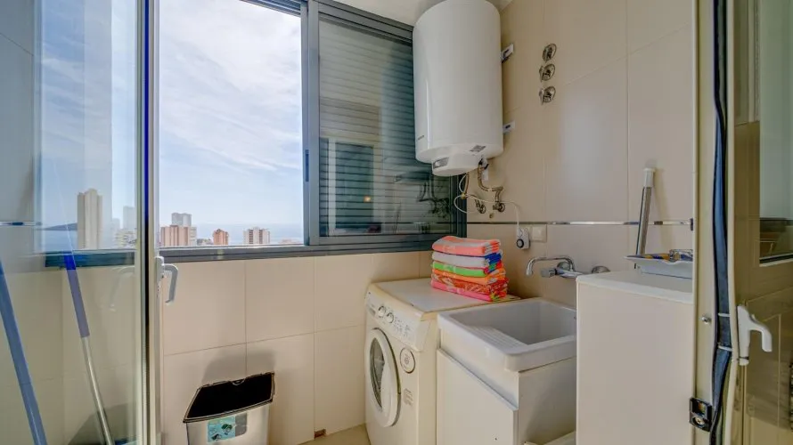 Apartamento de 1 dormitorio en Benidorm, España No. 298 № 6