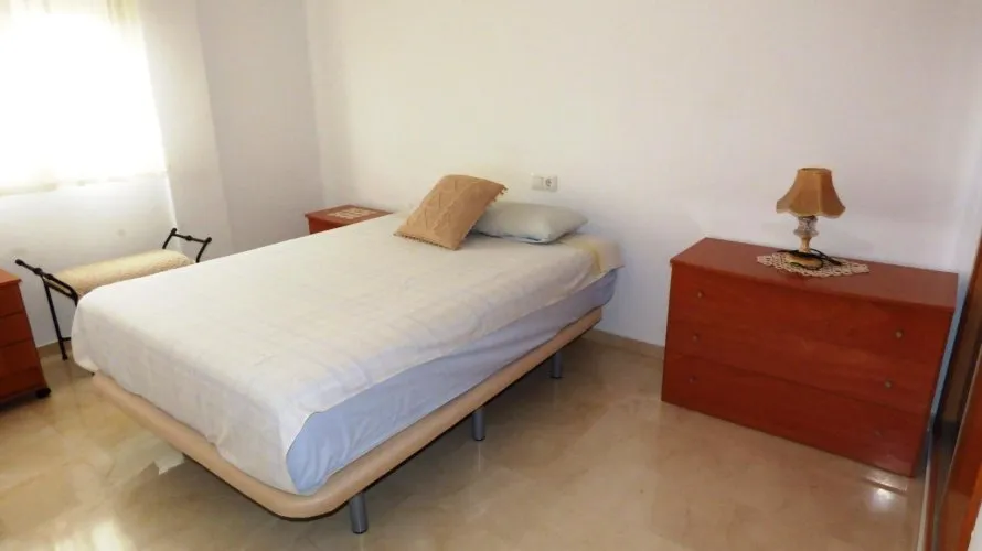Ático de 4 dormitorios en Alicante, España No. 106 № 24