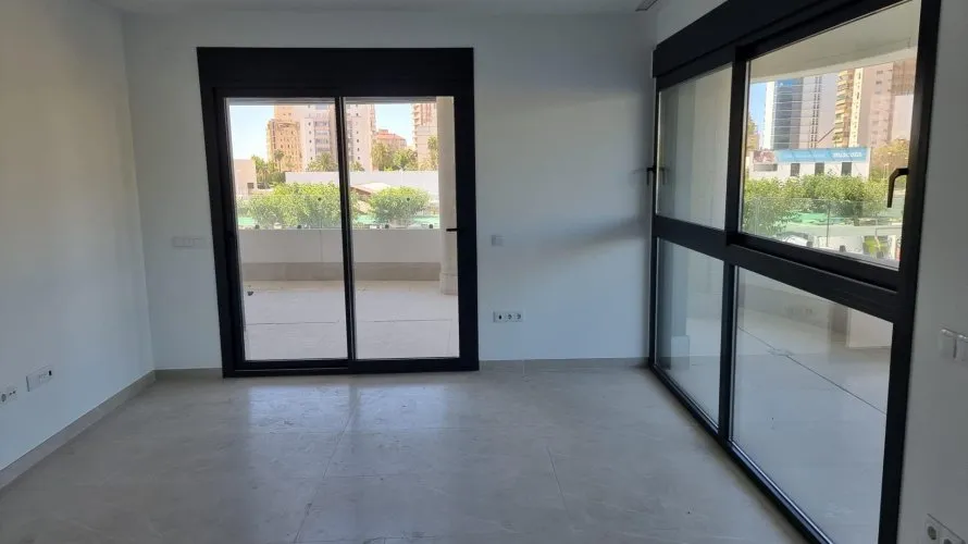 Apartamento de 2 dormitorios en Calpe, España No. 468 № 12