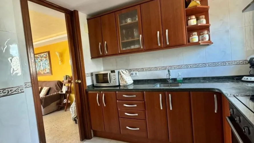 Apartamento de 2 dormitorios en Benidorm, España No. 595 № 13