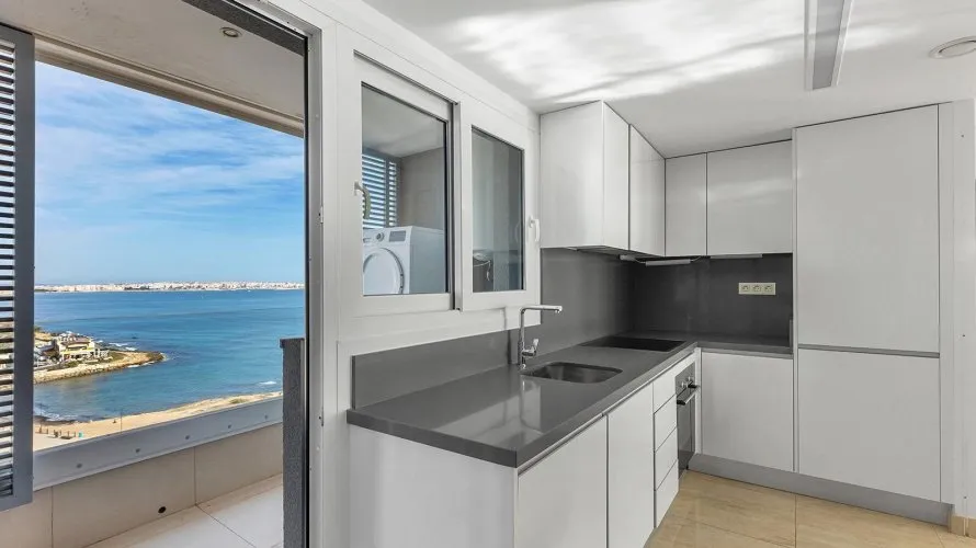Ático de 3 dormitorios en Torrevieja, España No. 690 № 27