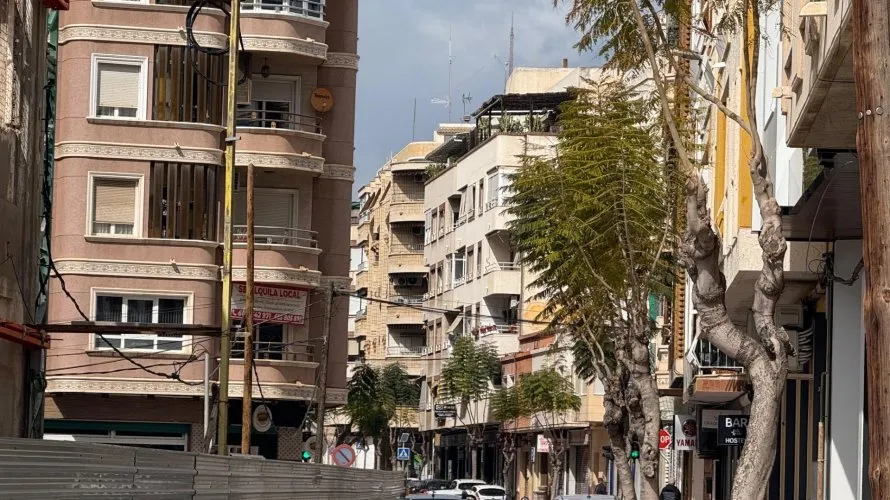Oficina de 50m² en Torrevieja, España No. 698 № 19