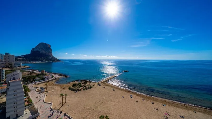 Apartamento de 4 dormitorios en Calpe, España No. 631 № 4