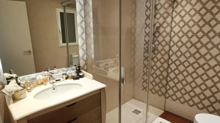 Apartamento de 2 dormitorios en Alicante, España No. 447 № 27
