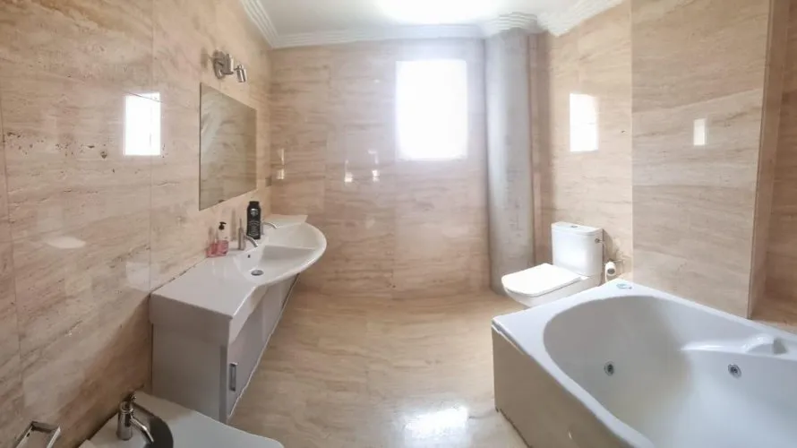 Ático de 3 dormitorios en Alicante, España No. 512 № 7