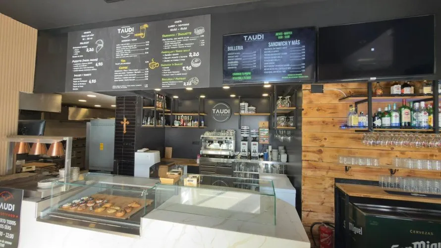 Propiedad comercial de 290m² en Benidorm, España No. 206 № 18