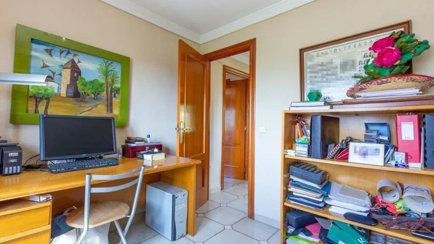 Apartamento de 4 dormitorios en Finestrat, España No. 688 № 26