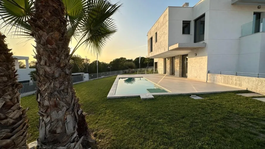 Villa de 3 dormitorios en Finestrat, España No. 500 № 5