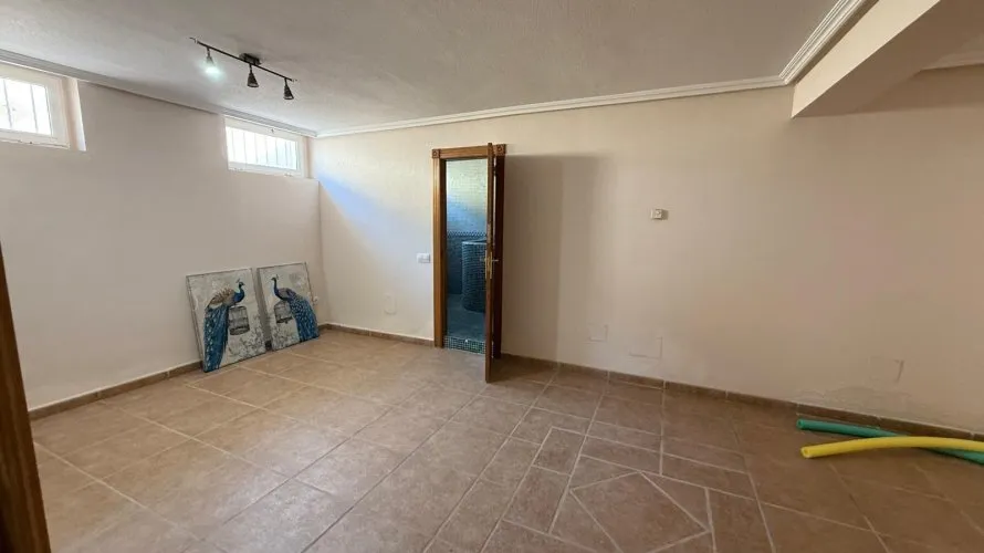Сasa de 3 dormitorios en Torrevieja, España No. 719 № 27