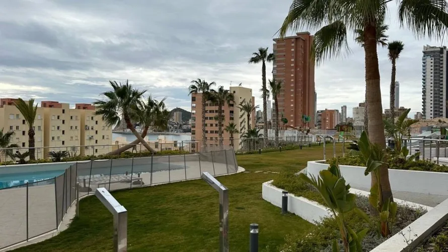 Ático de 3 dormitorios en Benidorm, España No. 401 № 18
