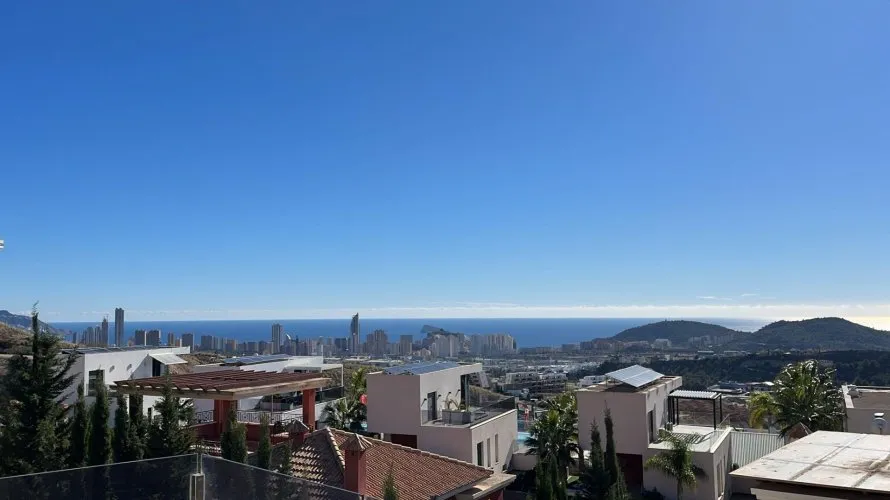 Villa de 3 dormitorios en Finestrat, España No. 350