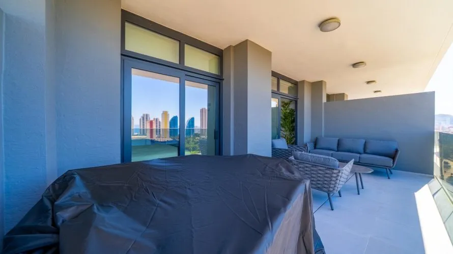 Apartamento de 2 dormitorios en Benidorm, España No. 514 № 10