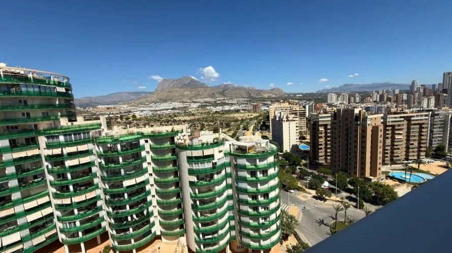Apartamento de 2 dormitorios en Finestrat, España No. 787 № 21