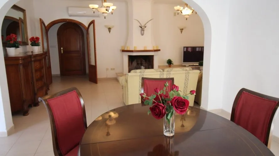 Villa de 5 dormitorios en Calpe, España No. 238