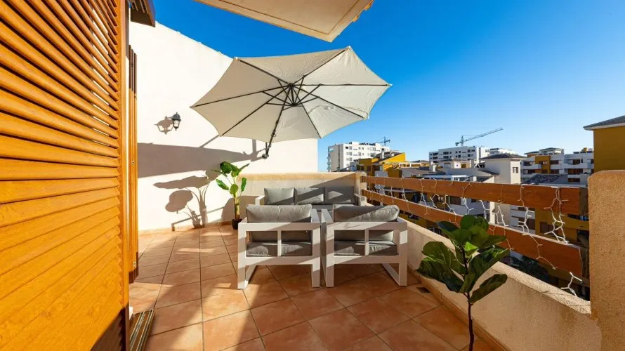 Apartamento de 2 dormitorios en Torrevieja, España No. 386 № 15