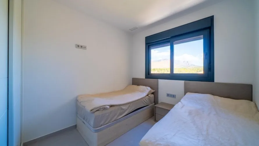 Apartamento de 2 dormitorios en Benidorm, España No. 629 № 15
