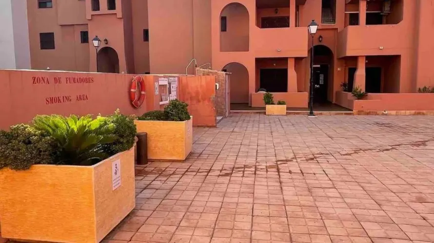 Apartamento de 2 dormitorios en Torrevieja, España No. 639 № 27