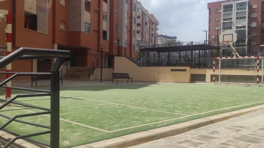 Apartamento de 3 dormitorios en Alicante, España No. 104 № 28