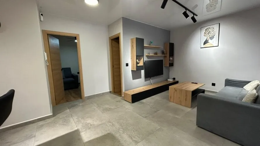Apartamento de 3 dormitorios en Torrevieja, España No. 753 № 1