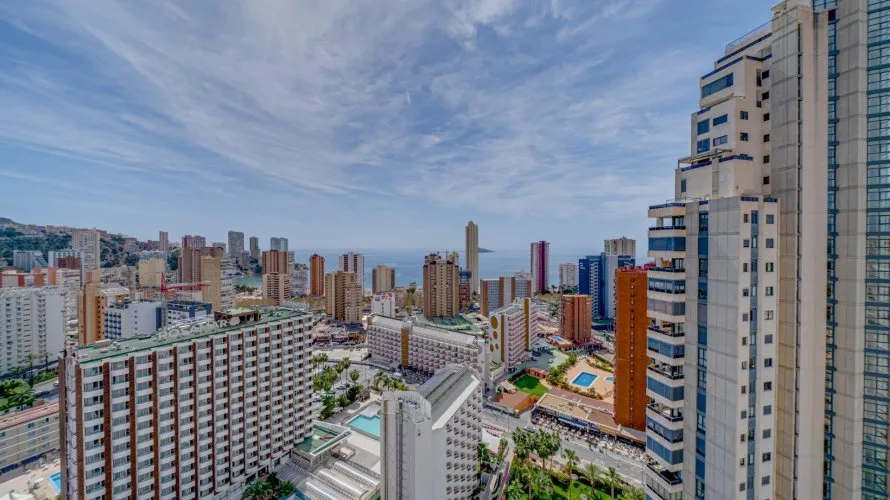Apartamento de 1 dormitorio en Benidorm, España No. 298 № 19