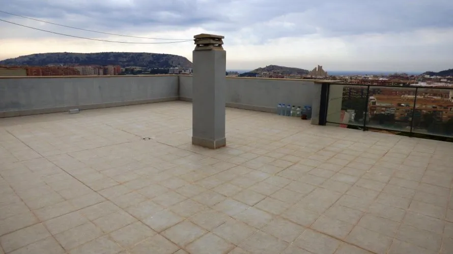 Ático de 4 dormitorios en Alicante, España No. 106