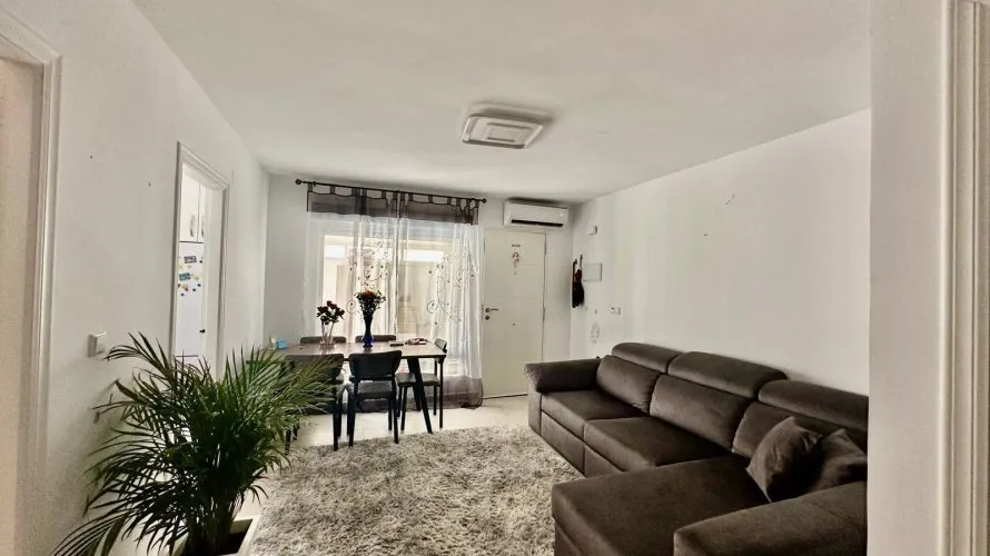 Bungalow de 2 dormitorios en Torrevieja, España No. 127 № 16
