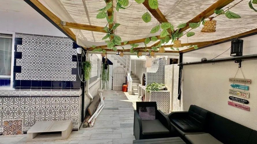 Bungalow de 2 dormitorios en Torrevieja, España No. 127 № 9